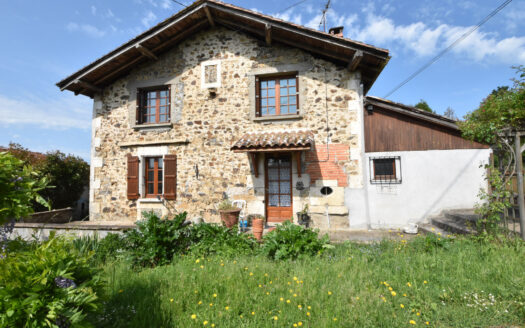 Hamlet house of 90m2 comprising a kitchen