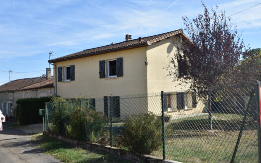 House of 142 m2 located in a small hamlet of Montbron