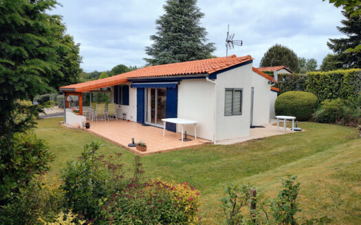 This bungalow is located in the holiday village Le Chat